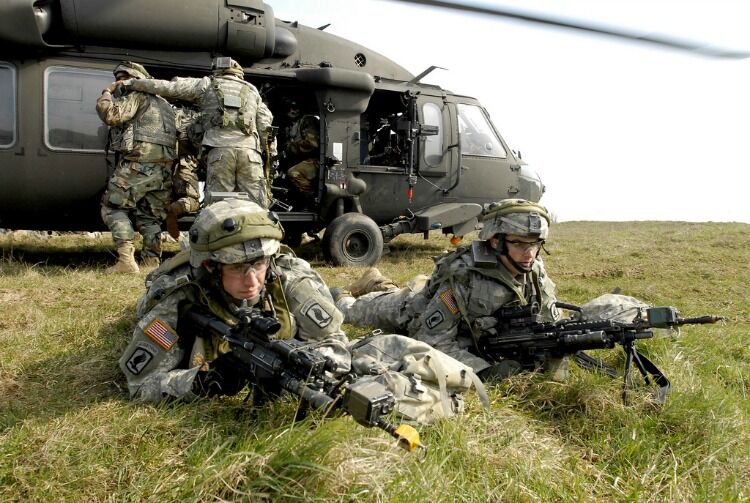 Time for a Serious Defense Budget via @commentarymagazine