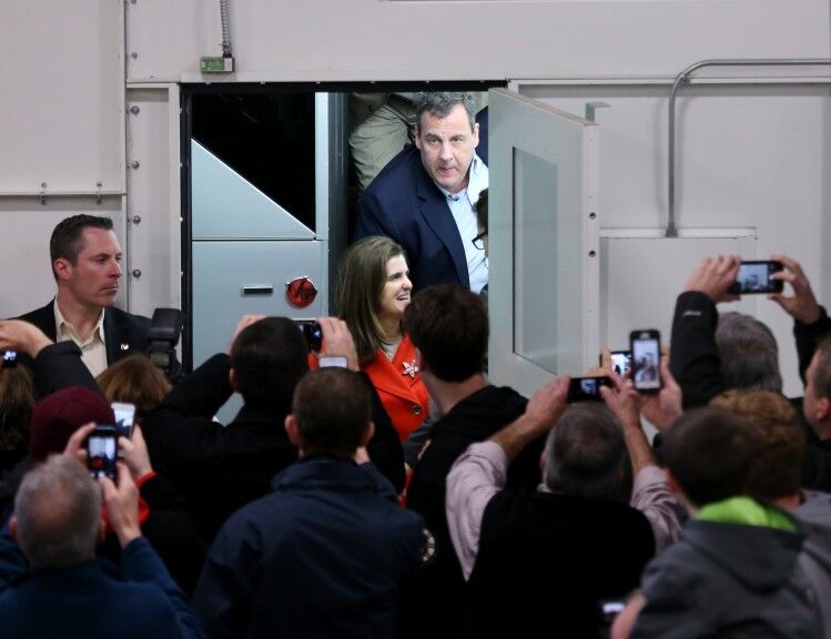 Christie the Establishment Spoiler via @commentarymagazine