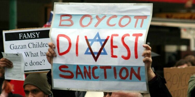 The AAA Votes Down BDS via @commentarymagazine