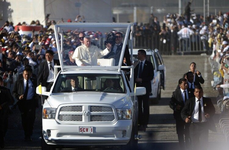 Where the Pope’s Divisions Stop via @commentarymagazine