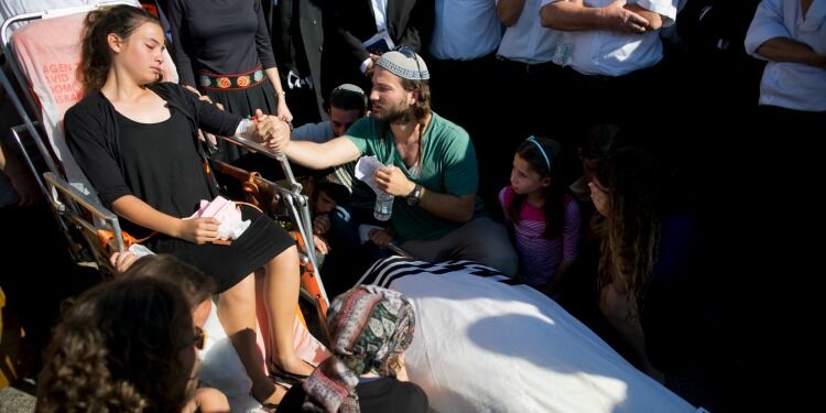 The Nameless Good Samaritans via @commentarymagazine