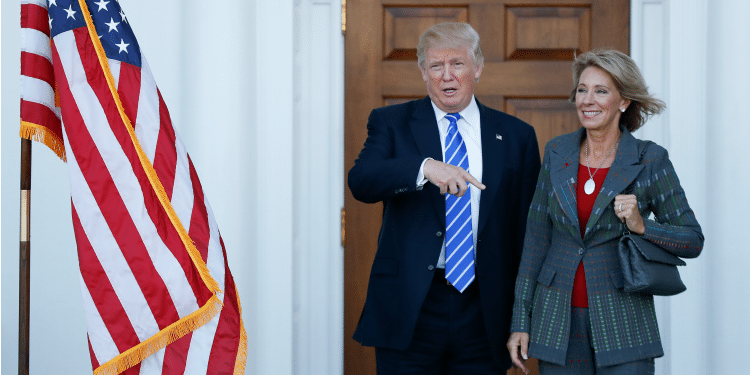 A Chance for School Choice? via @commentarymagazine