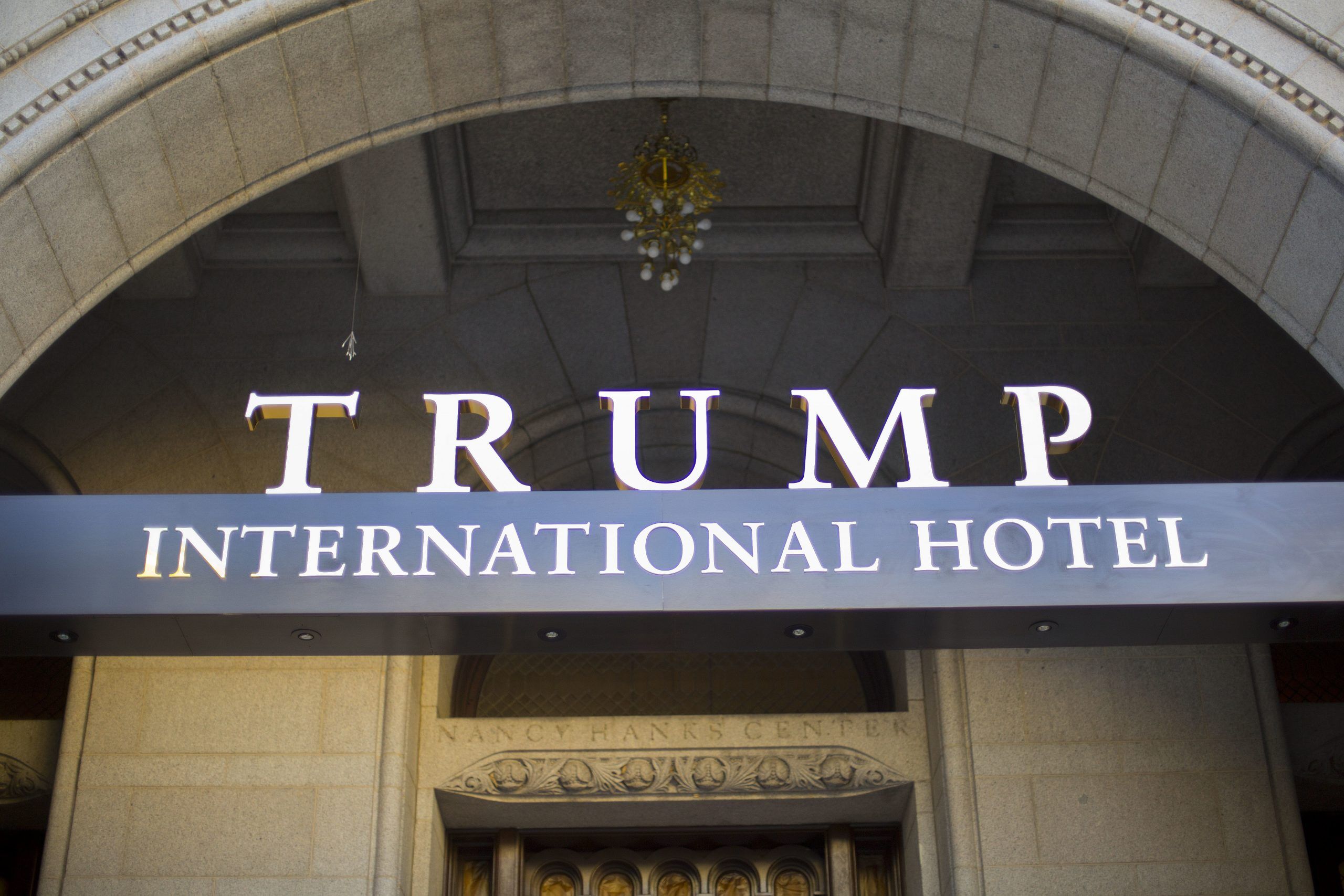 Should Jewish Groups Take on Trump? via @commentarymagazine