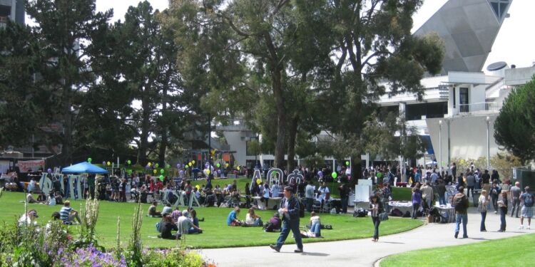 A Reluctant Campus Acknowledges Zionism via @commentarymagazine