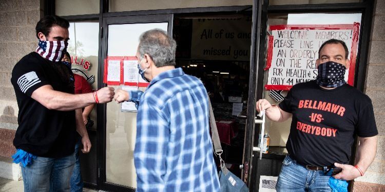The Zombie Lockdown Debate via @commentarymagazine